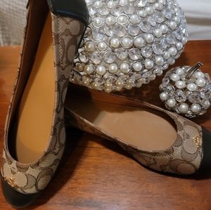 Coach size 10 Jimla ballerina flats in color Khaki/Chestnut.